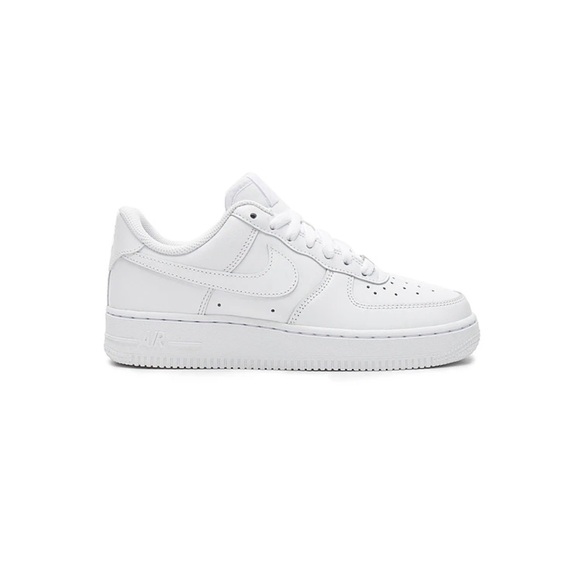Nike Air Force 1 ‘07 in white, size 6 women’s - Picture 1 of 8
